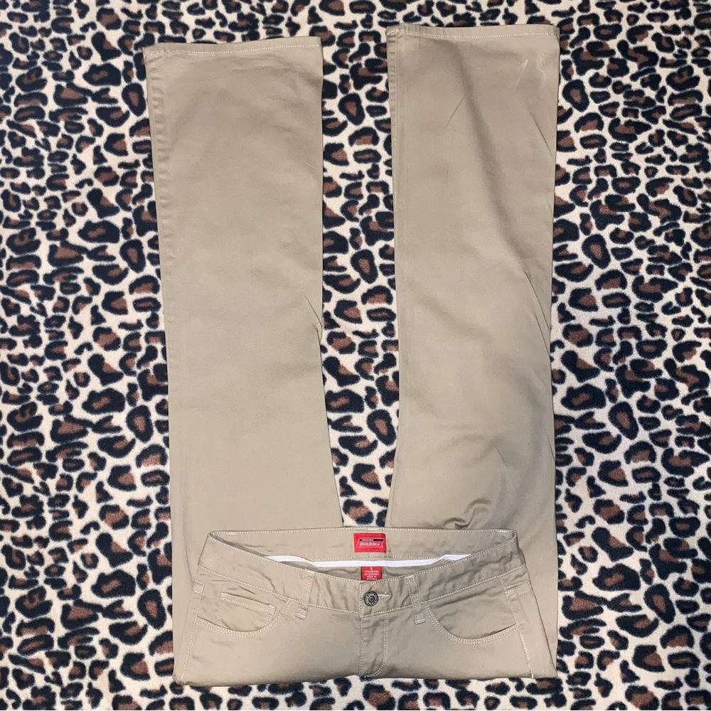 2000s tan low rise khaki straight leg slight flared trousers